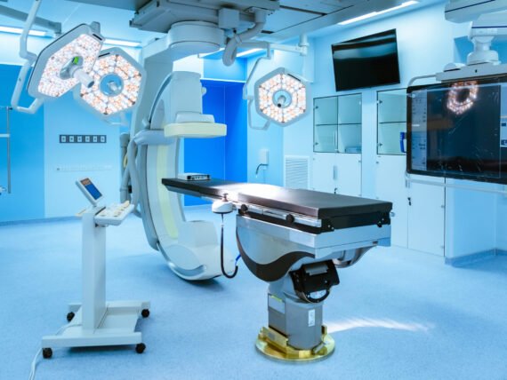 Equipment,And,Medical,Devices,In,Hybrid,Operating,Room,Blue,Filter